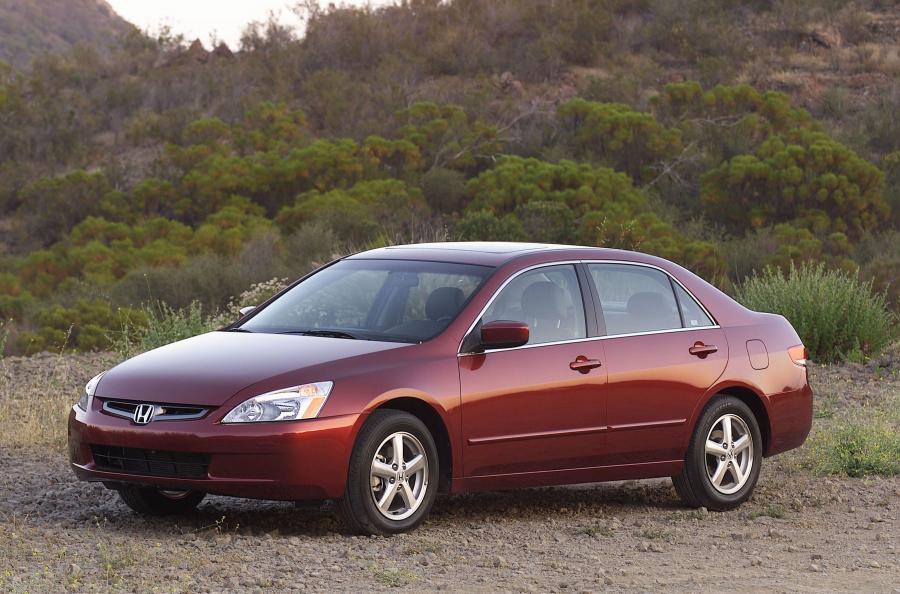  Honda Accord 2003 года  (US) (фото 26 из 43)